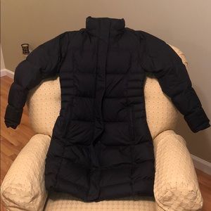 Patagonia down with it women’s parka-black